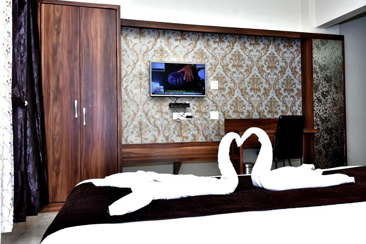 Hotel Daftari Palace Kishanganj Esterno foto