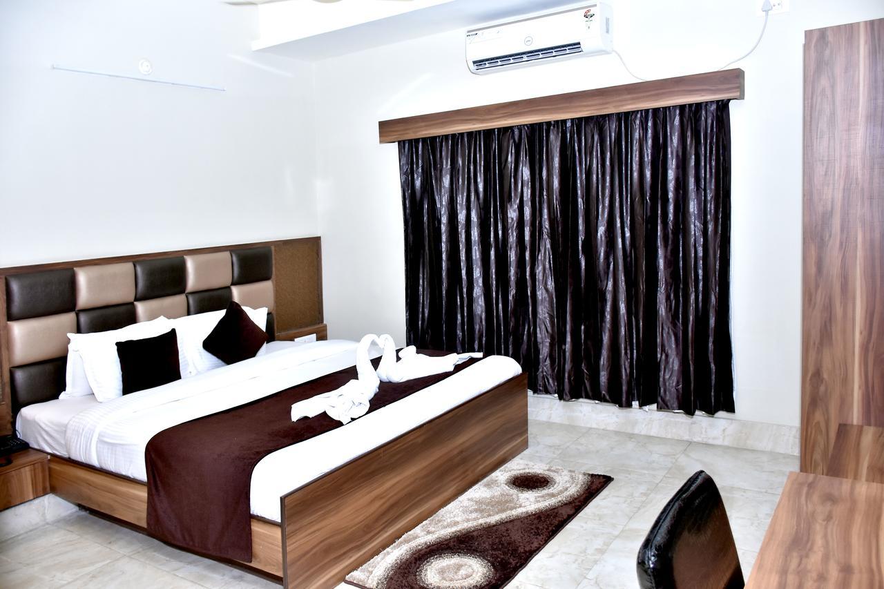 Hotel Daftari Palace Kishanganj Esterno foto